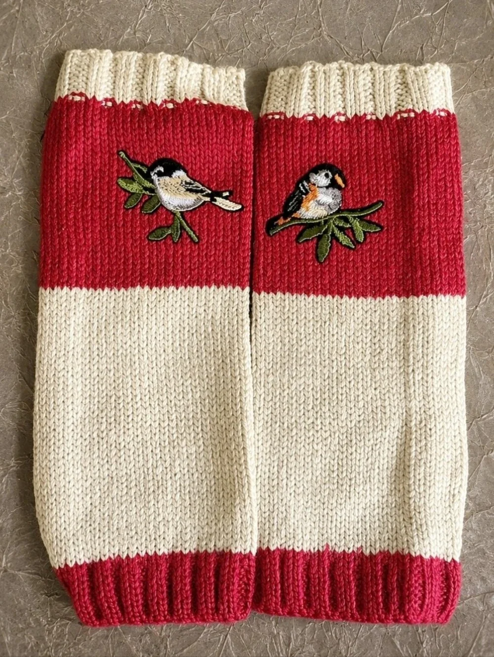 Fingerless Warm Gloves Thumb Holes Red and Cream Embroidered Birds Mittens NEW